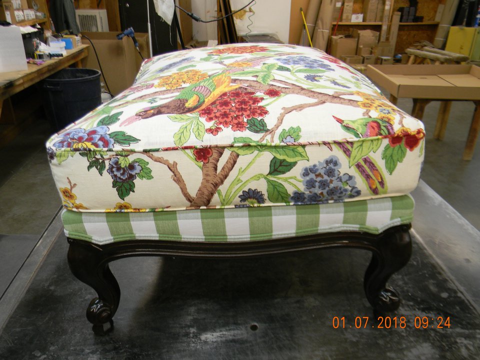 HF-125 - Louis XV Lounge Chair