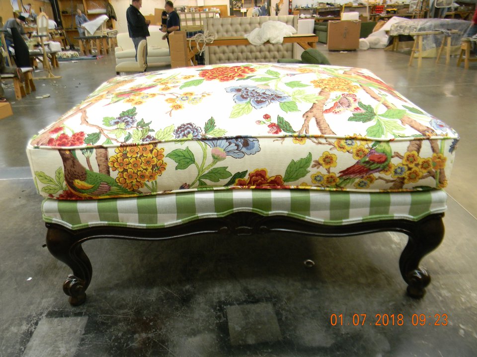 HF-125 - Louis XV Lounge Chair